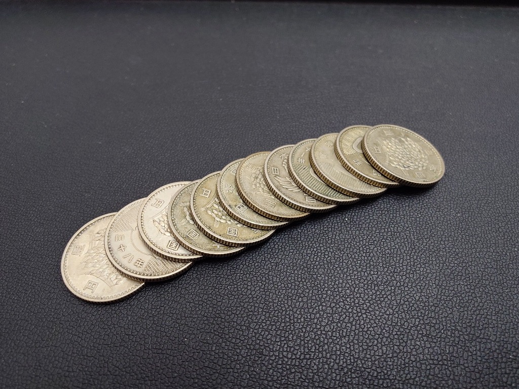 100円銀貨をお買取りしました