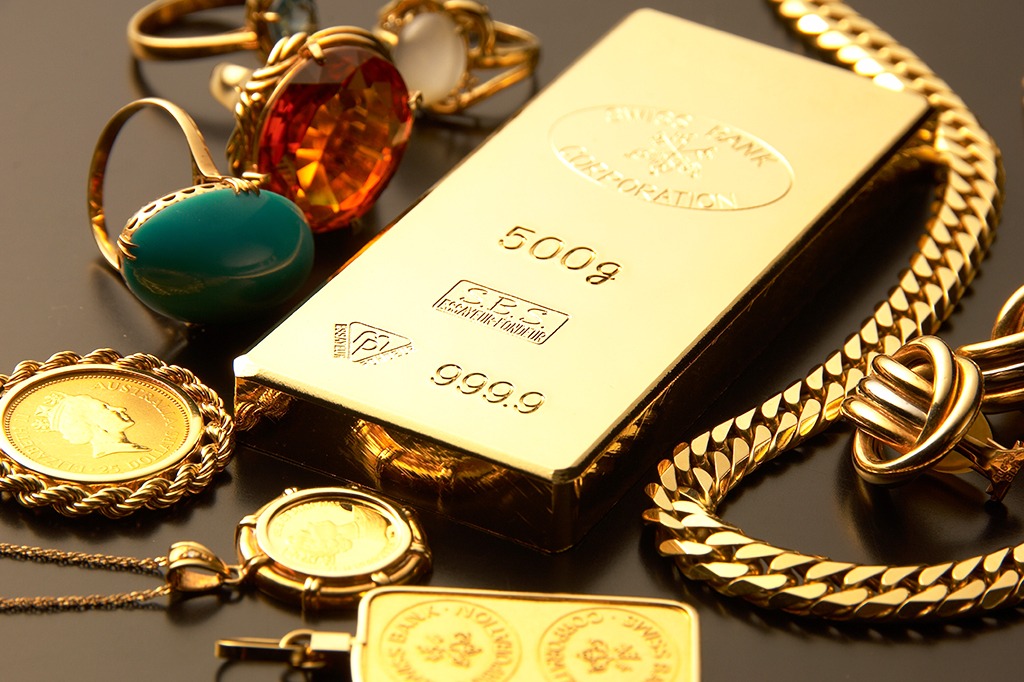 ハイブランド品と貴金属類の買取を強化しています